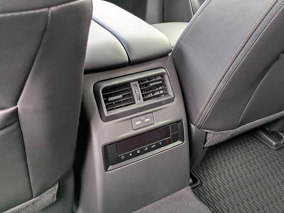 new 2025 Mazda CX-90 car, priced at $37,929