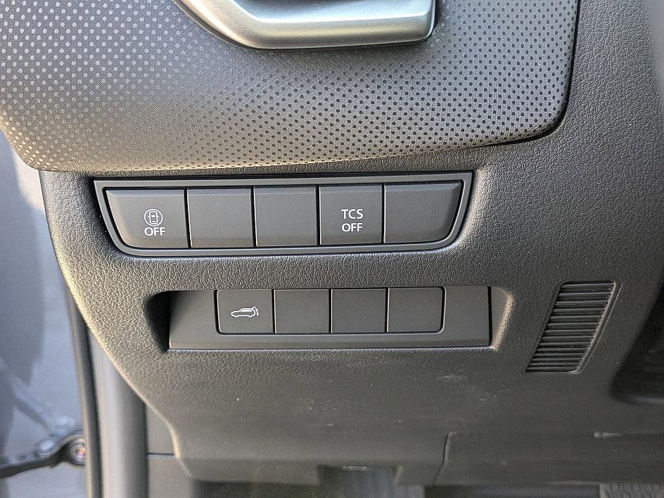 used 2025 Mazda CX-50 car, priced at $28,998