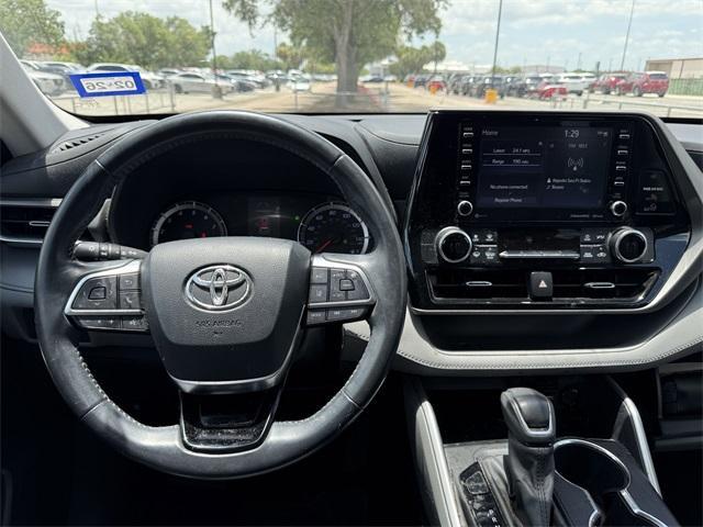 used 2021 Toyota Highlander car, priced at $25,981