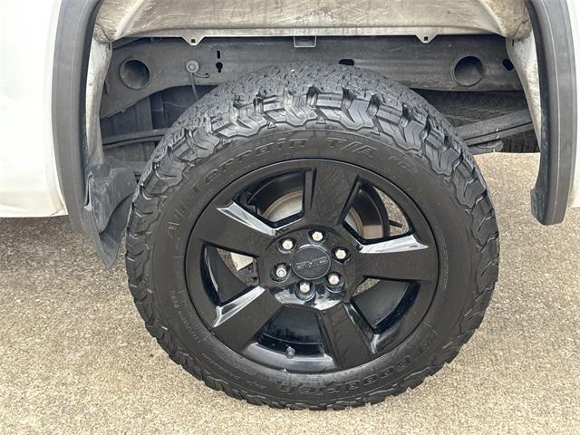 used 2017 GMC Sierra 1500 car, priced at $19,981