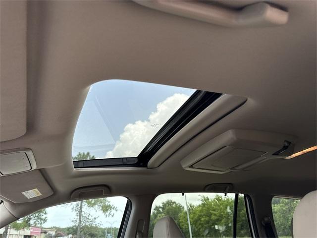 used 2022 Honda Pilot car, priced at $29,490