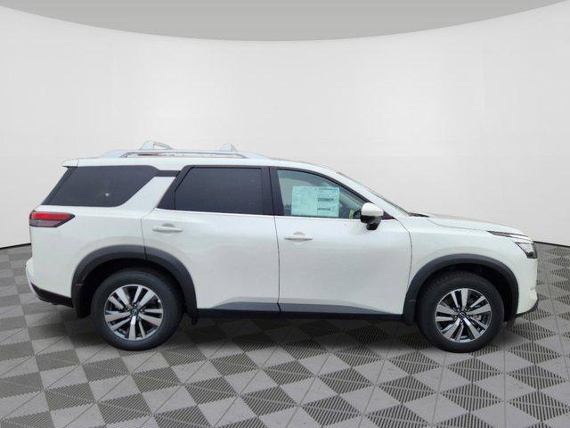 new 2024 Nissan Pathfinder car, priced at $40,565