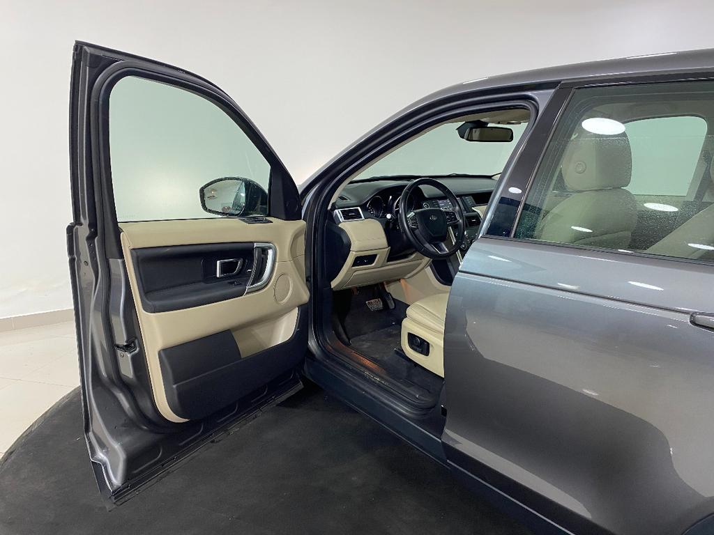 used 2017 Land Rover Discovery car, priced at $6,790
