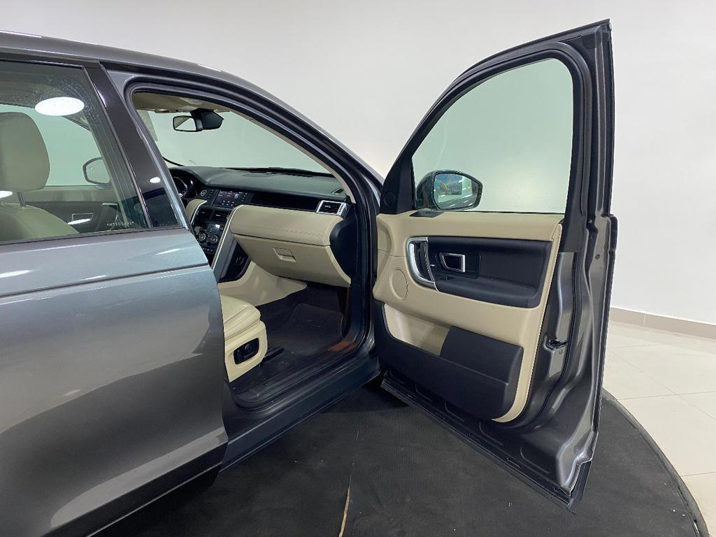used 2017 Land Rover Discovery car, priced at $6,790