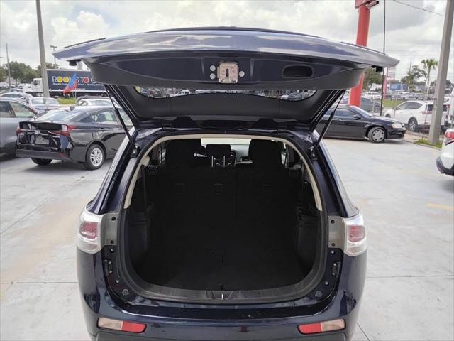 used 2014 Mitsubishi Outlander car, priced at $5,900