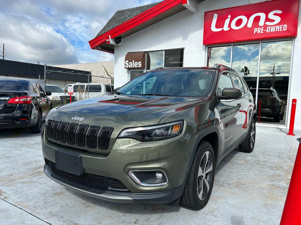 used 2019 Jeep Cherokee car, priced at $13,900