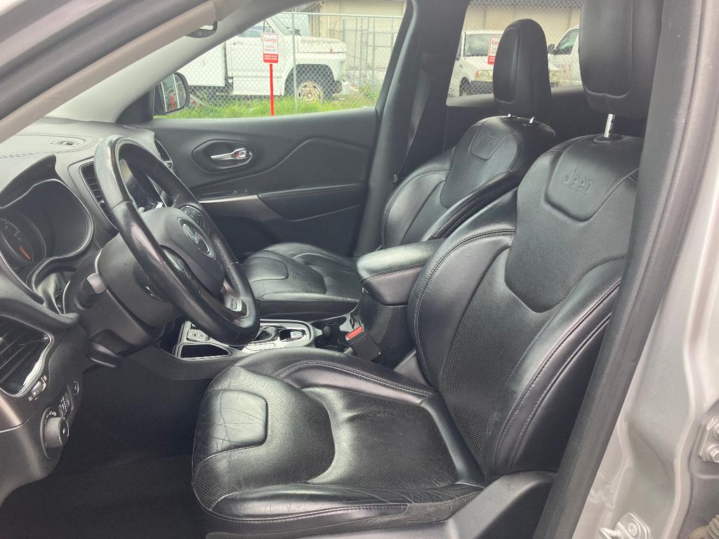 used 2019 Jeep Cherokee car, priced at $9,900