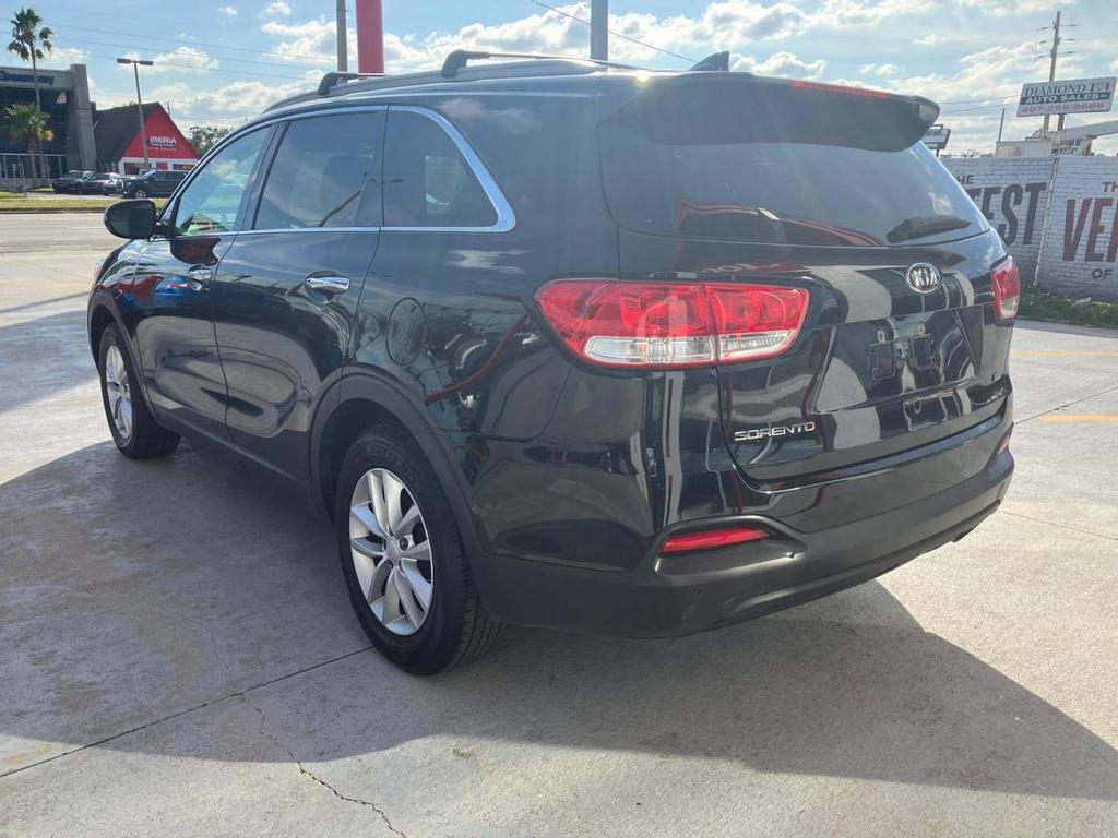 used 2016 Kia Sorento car, priced at $3,900