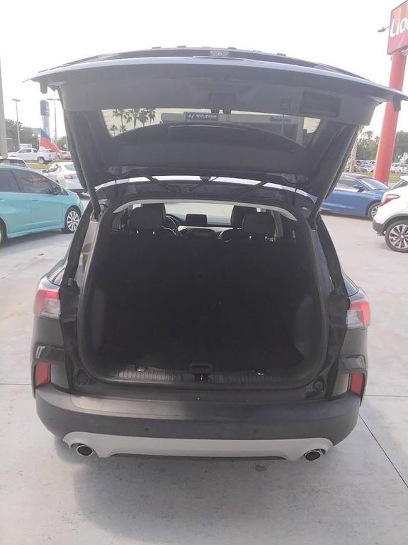 used 2022 Ford Escape car, priced at $13,900