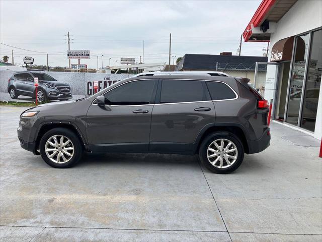 used 2014 Jeep Cherokee car, priced at $6,900
