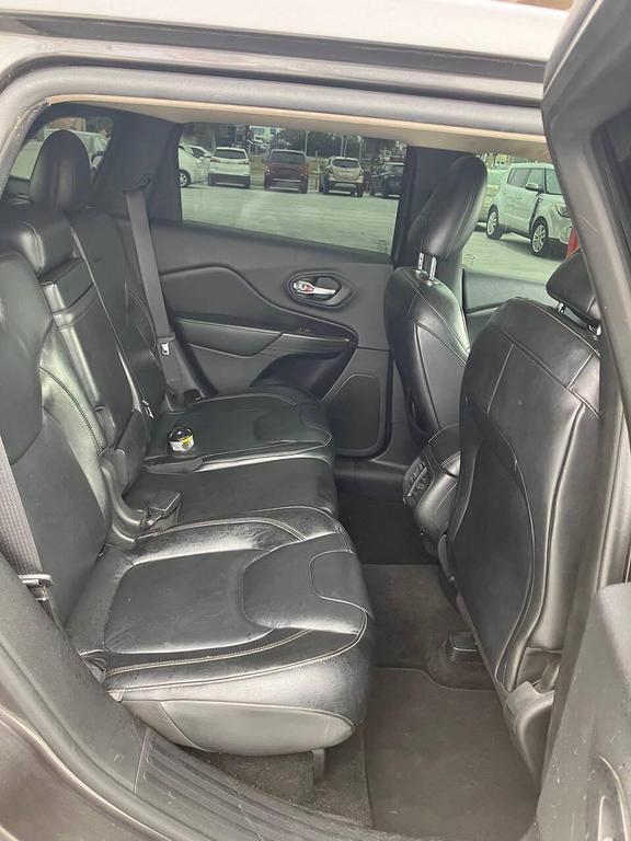 used 2014 Jeep Cherokee car, priced at $2,890