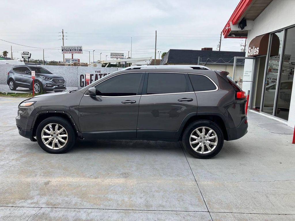 used 2014 Jeep Cherokee car, priced at $2,890