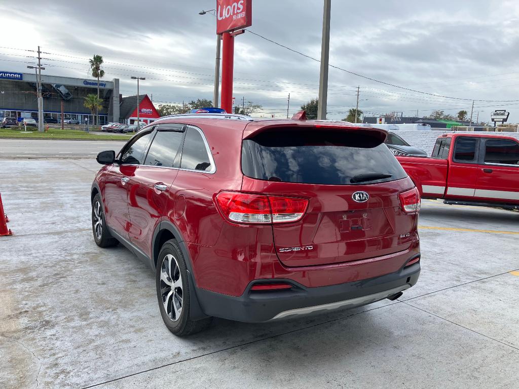 used 2016 Kia Sorento car, priced at $3,900