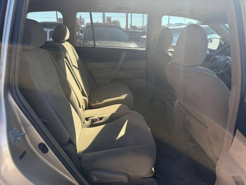 used 2010 Toyota Highlander car, priced at $6,490