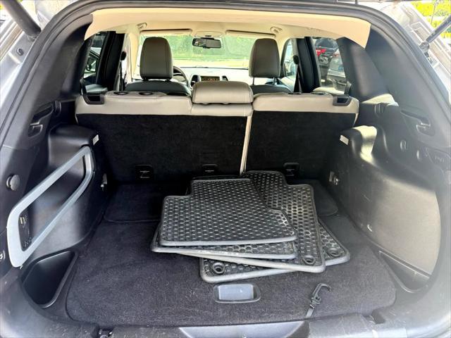 used 2014 Jeep Cherokee car, priced at $11,250