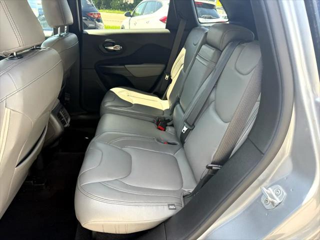used 2014 Jeep Cherokee car, priced at $11,250