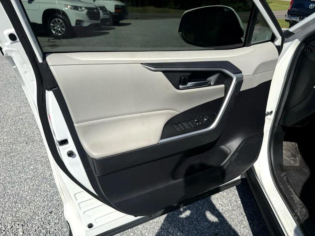 used 2021 Toyota RAV4 Hybrid car, priced at $25,637