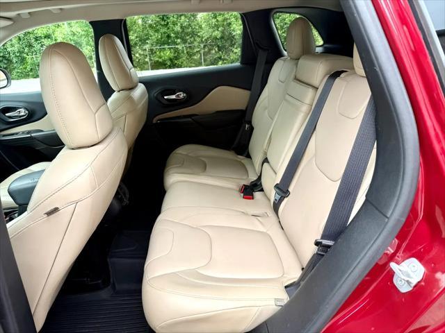 used 2016 Jeep Cherokee car, priced at $10,402