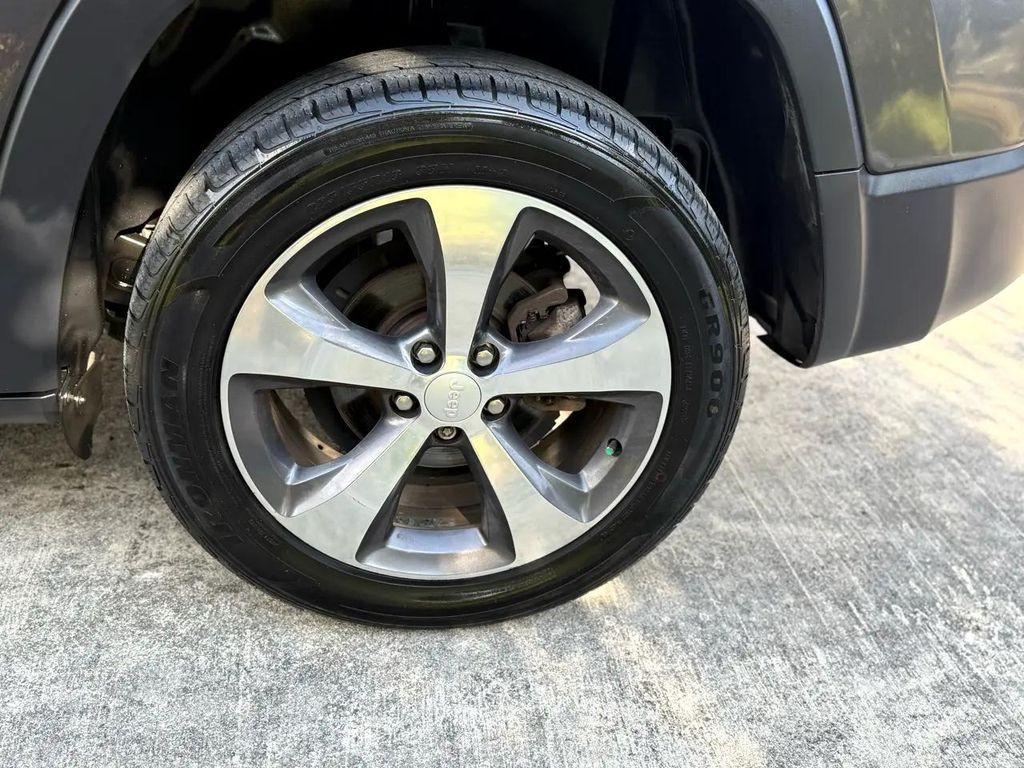 used 2019 Jeep Cherokee car, priced at $12,468