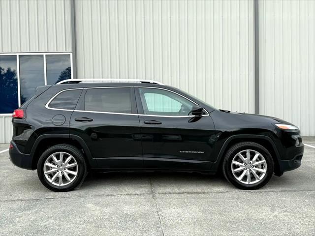 used 2016 Jeep Cherokee car, priced at $11,753