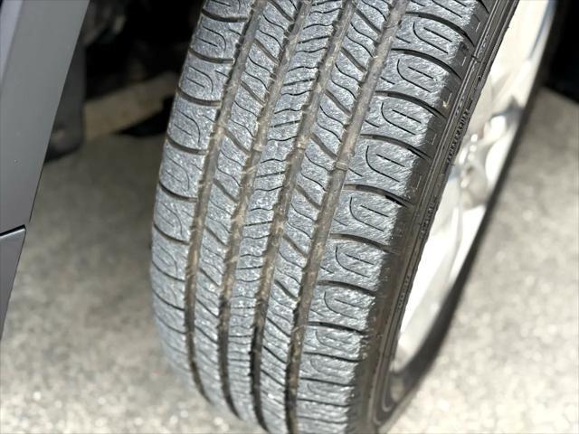 used 2016 Jeep Cherokee car, priced at $11,753