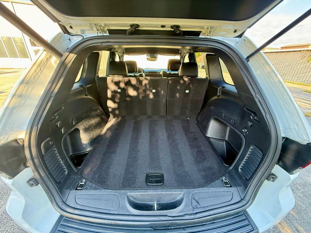 used 2021 Jeep Grand Cherokee car, priced at $19,498