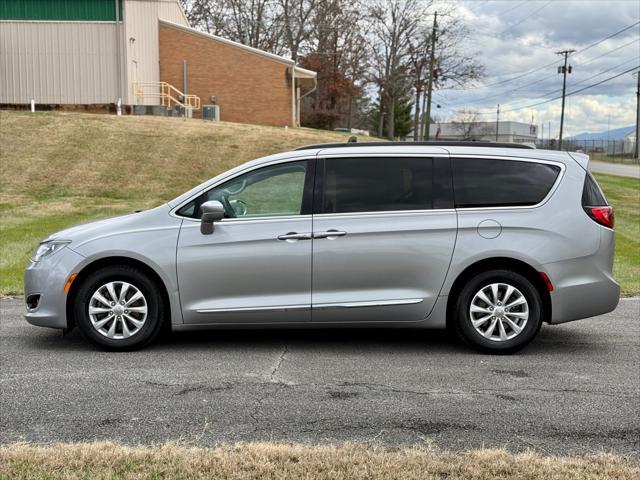 used 2017 Chrysler Pacifica car, priced at $12,995