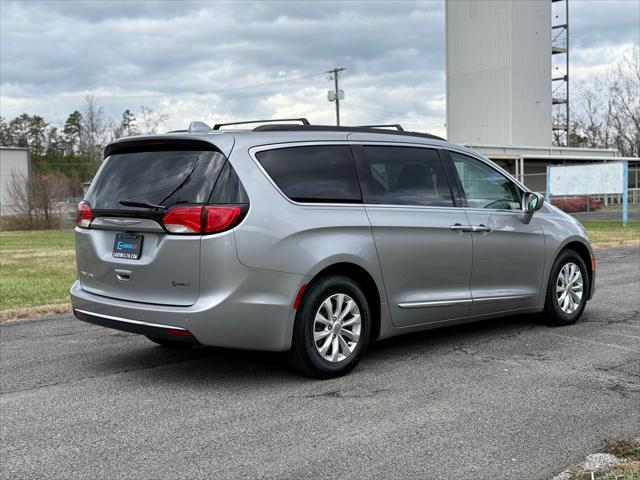 used 2017 Chrysler Pacifica car, priced at $12,995