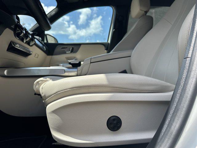 used 2021 Mercedes-Benz GLB 250 car, priced at $24,133
