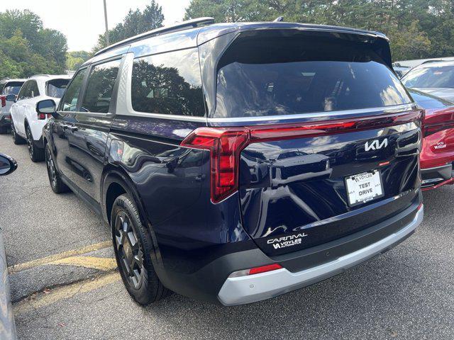 new 2025 Kia Carnival Hybrid car, priced at $44,360