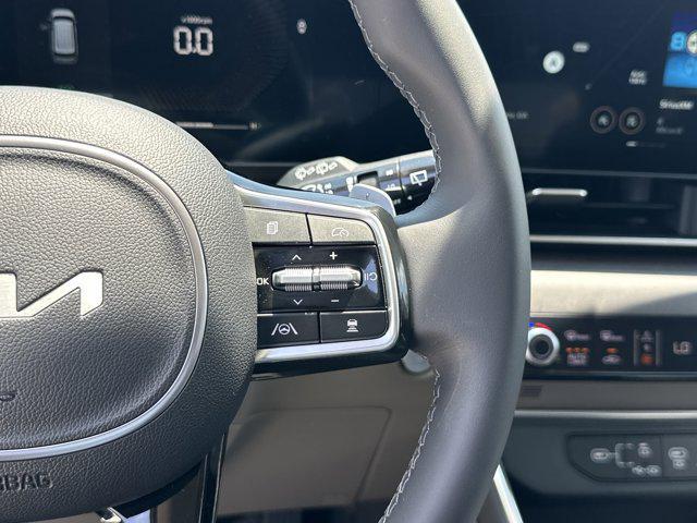 new 2025 Kia Carnival Hybrid car, priced at $44,923