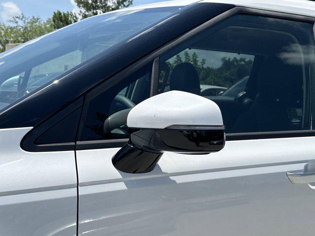 new 2025 Kia Carnival Hybrid car, priced at $44,923
