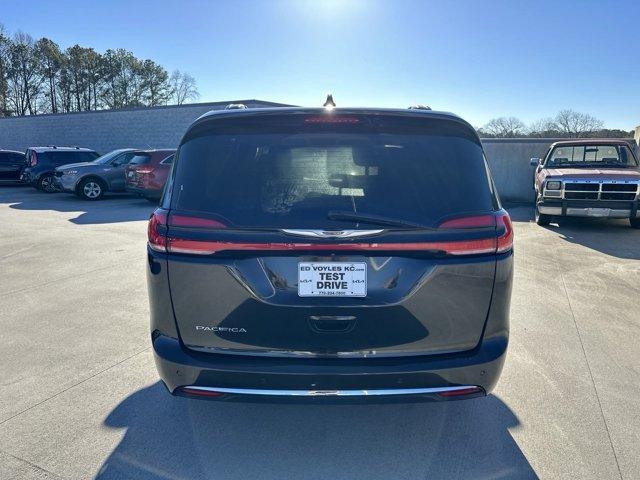 used 2022 Chrysler Pacifica car, priced at $23,702