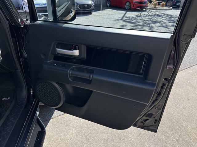 used 2007 Toyota FJ Cruiser car, priced at $9,950