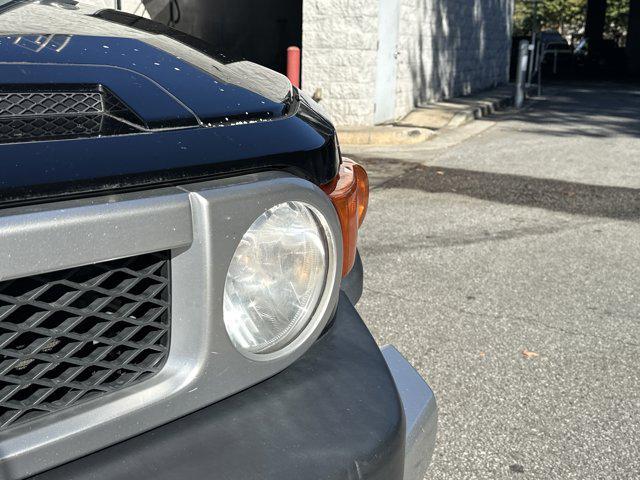 used 2007 Toyota FJ Cruiser car, priced at $9,950
