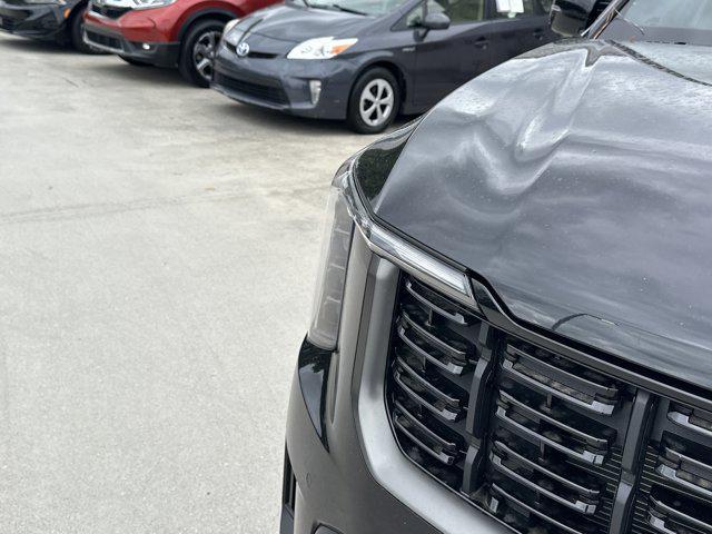 used 2025 Kia Sorento car, priced at $39,987