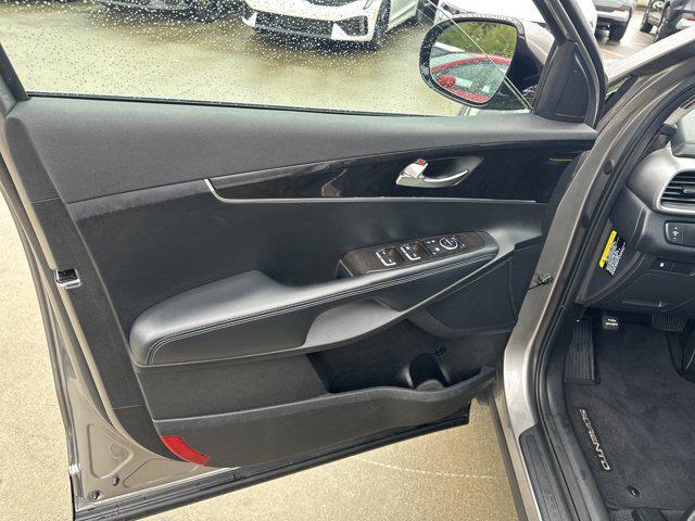 used 2018 Kia Sorento car, priced at $9,428