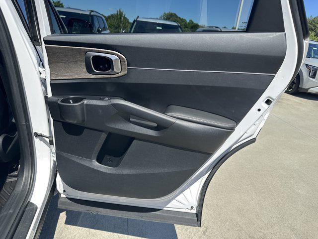 used 2023 Kia Sorento car, priced at $32,103