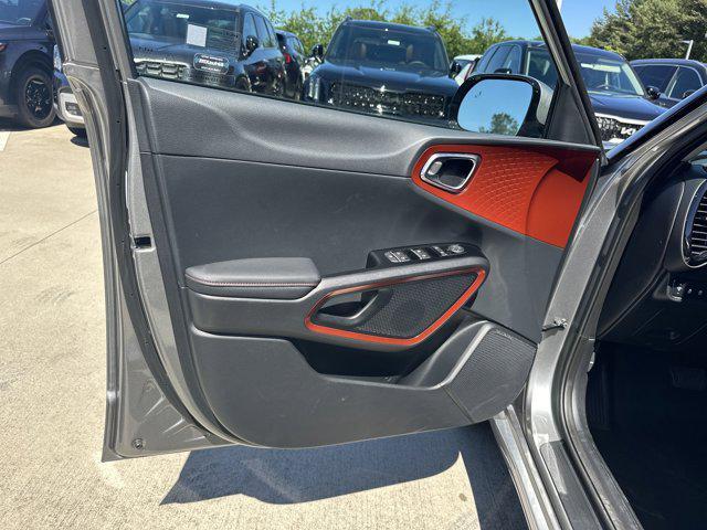 new 2025 Kia Soul car, priced at $25,590