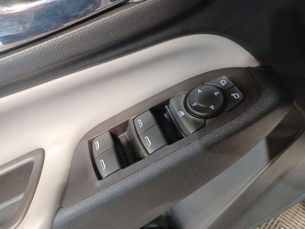 used 2022 Chevrolet Equinox car, priced at $18,501