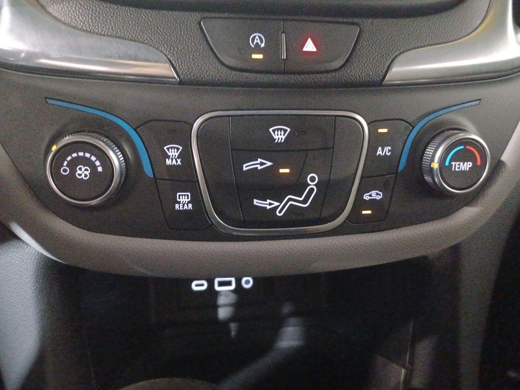 used 2022 Chevrolet Equinox car, priced at $18,501