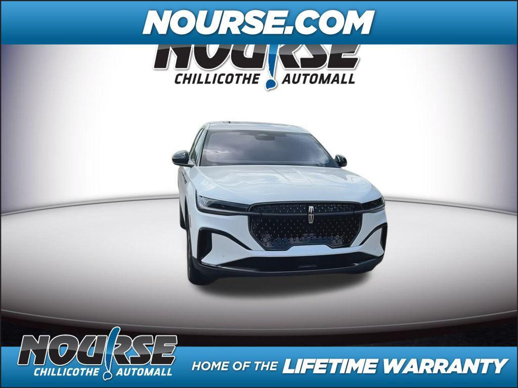 new 2025 Lincoln Nautilus car