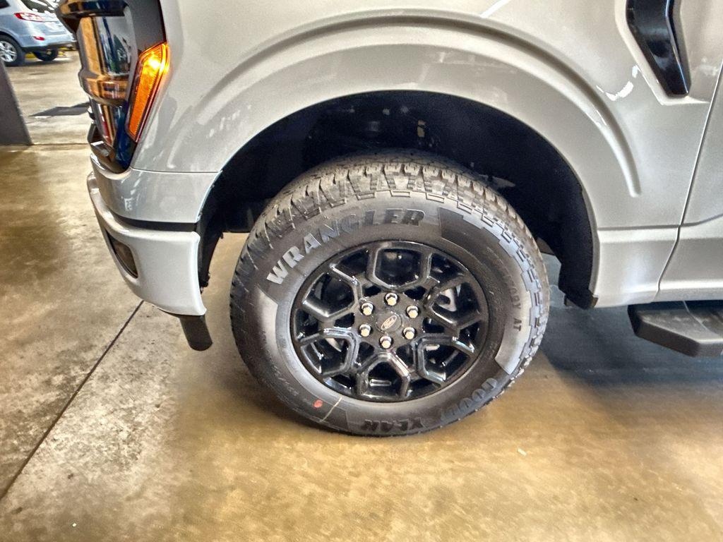 new 2025 Ford F-150 car