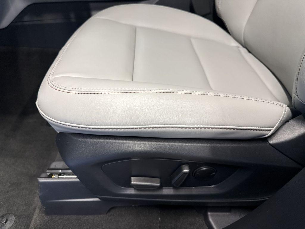 new 2026 Ford Explorer car, priced at $47,051