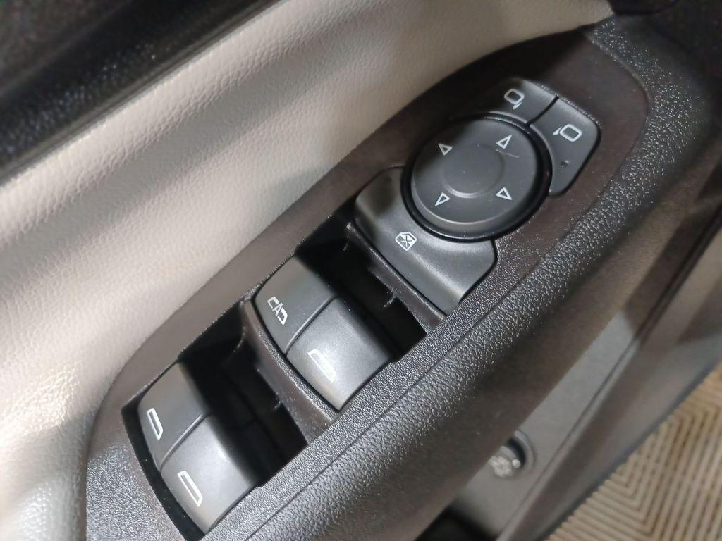 used 2021 Chevrolet Equinox car, priced at $16,681