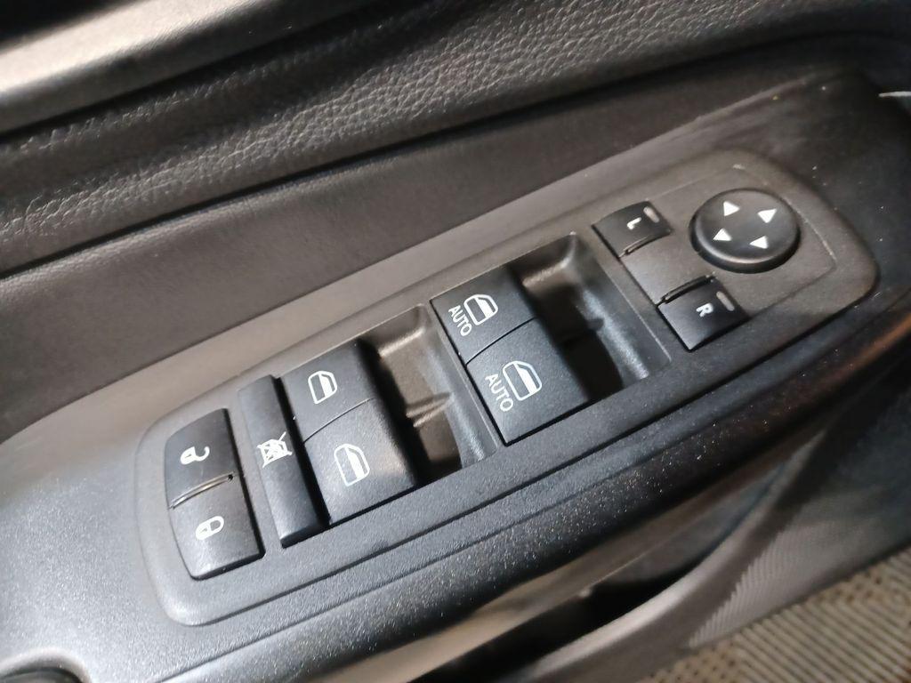 used 2022 Jeep Cherokee car, priced at $23,797