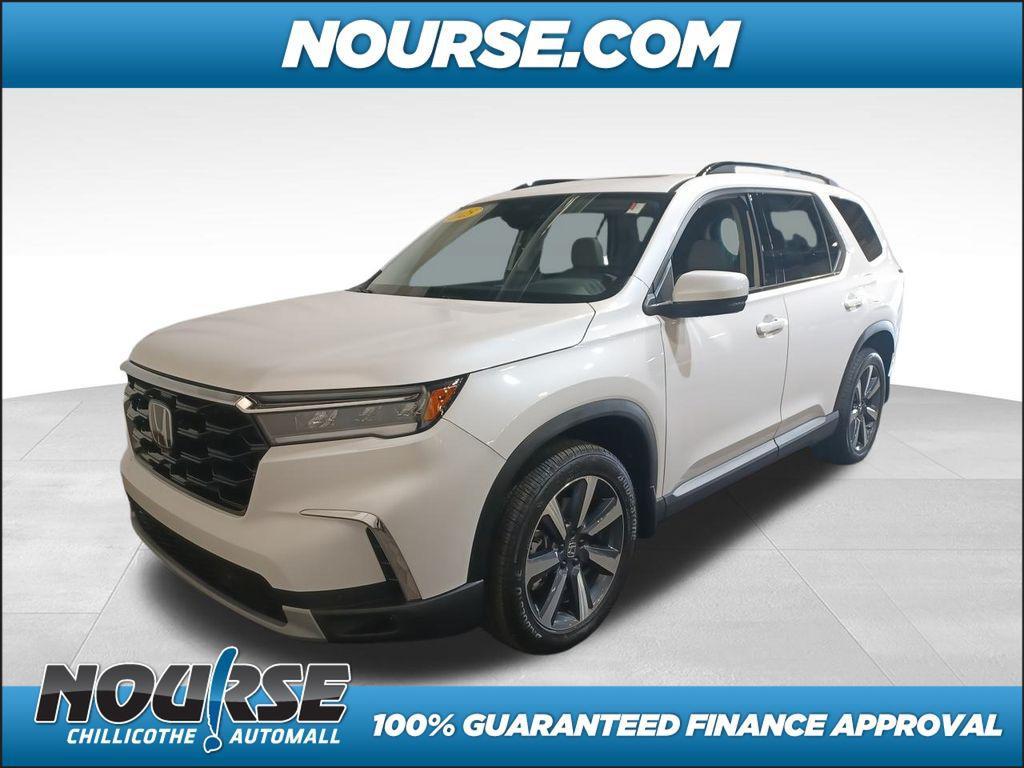 used 2025 Honda Pilot car, priced at $46,311