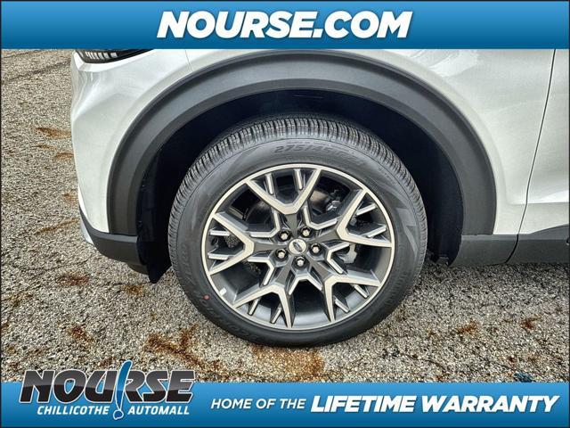 new 2025 Ford Explorer car