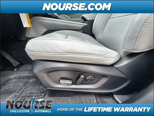 new 2025 Ford Explorer car