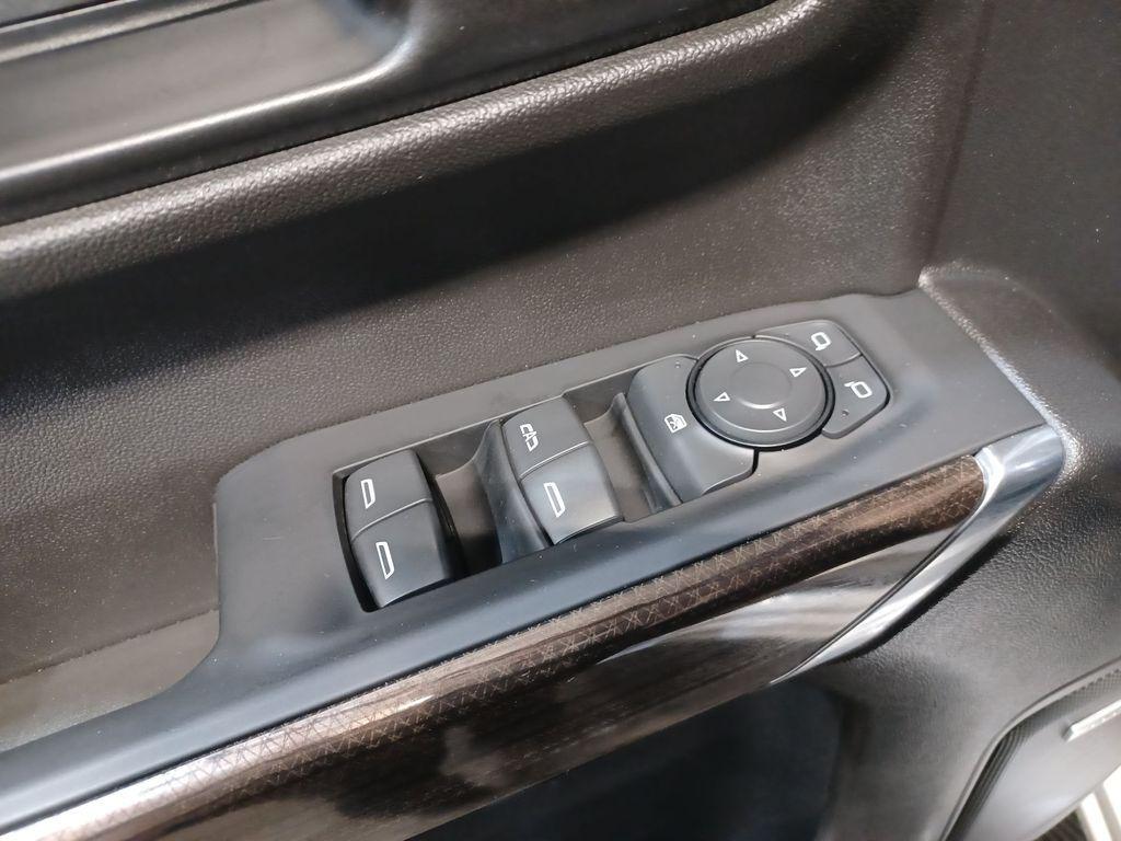 used 2021 Chevrolet Silverado 1500 car, priced at $38,696